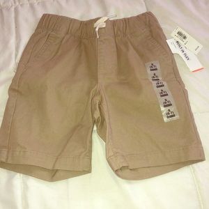 Old navy khaki shorts